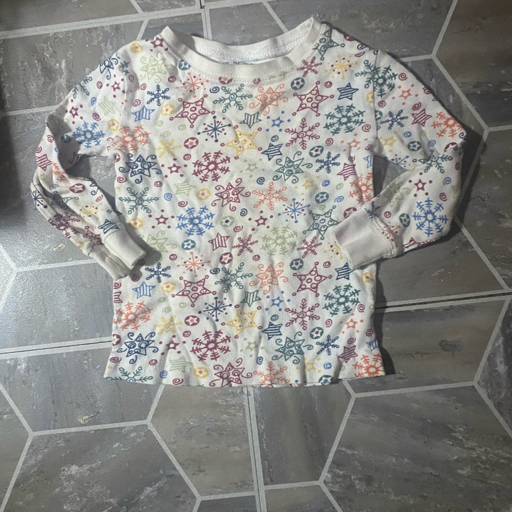 The Children’s Place long sleeve tee shirt